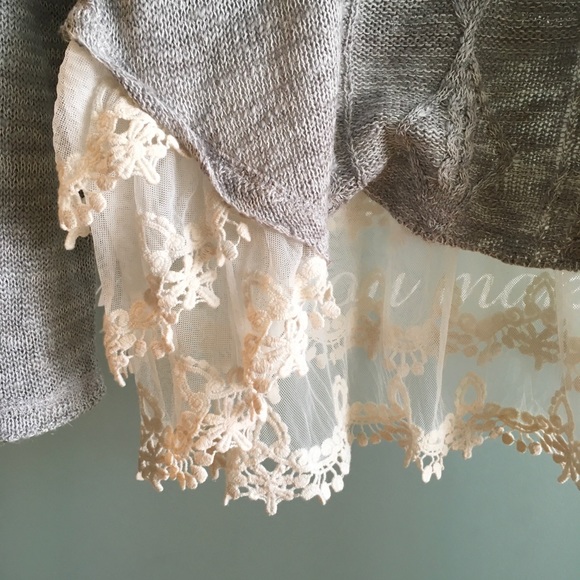 BLU PEPPER KNIT TOP - Picture 2 of 5